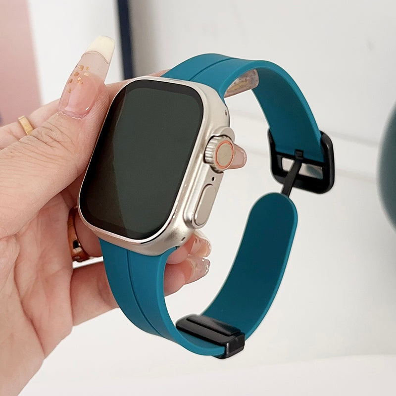 For Apple Watch Series 9 / 8 / 7 41mm / 6 / 5 / 4 / SE / SE (2020) / SE (2023) 40mm / 3 / 2 / 1 38mm Silicone Watch Strap with Square Buckle - Starlight For Apple Watch Series 9 / 8 / 7 41mm / 6 / 5 / 4 / SE / SE (2020) / SE (2023) 40mm / 3 / 2 / 1 38mm Silicone Watch Strap with Square Buckle - Starlight